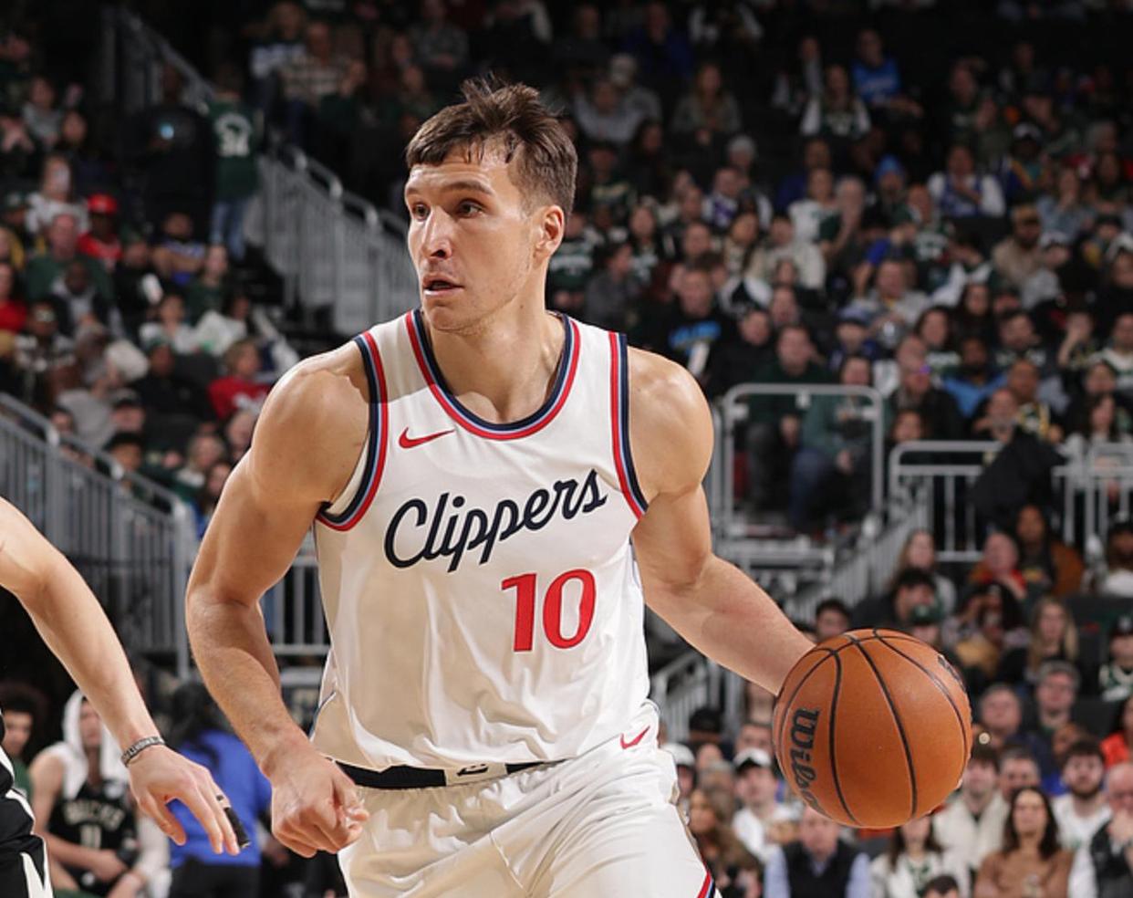 雄鹿完胜快船，卡鲁索绝境逆转的简单介绍