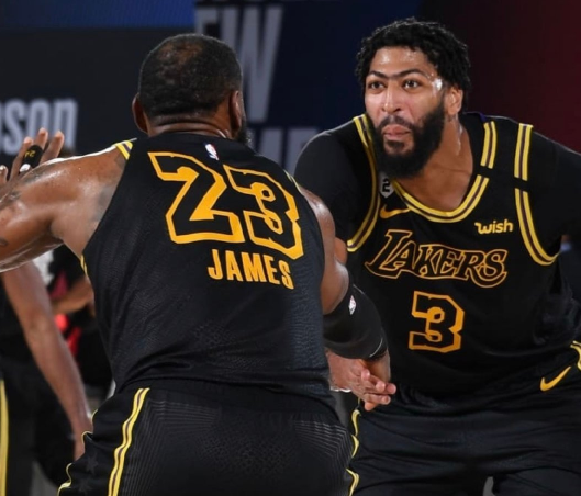 SBTC横扫HLE,Tian一己之力扛起全队 SBTC横扫HLE,Tian一己之力扛起全队