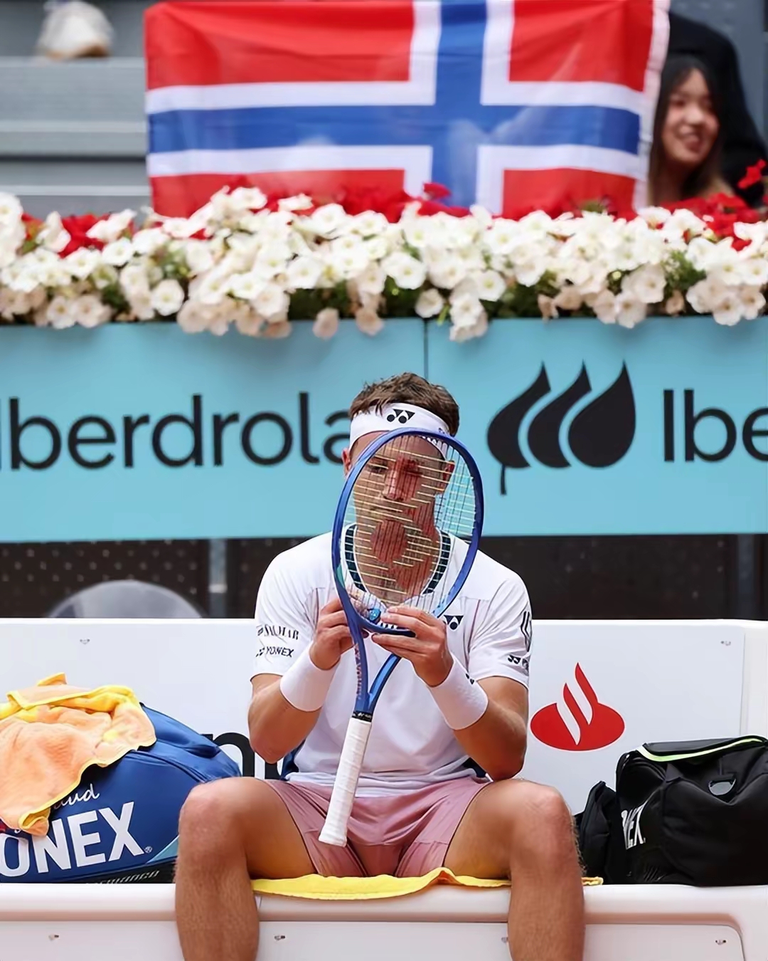 德国网球队轻取意大利网球队,梅德韦杰夫制霸全场的简单介绍 德国网球队轻取意大利网球队,梅德韦杰夫制霸全场的简单介绍