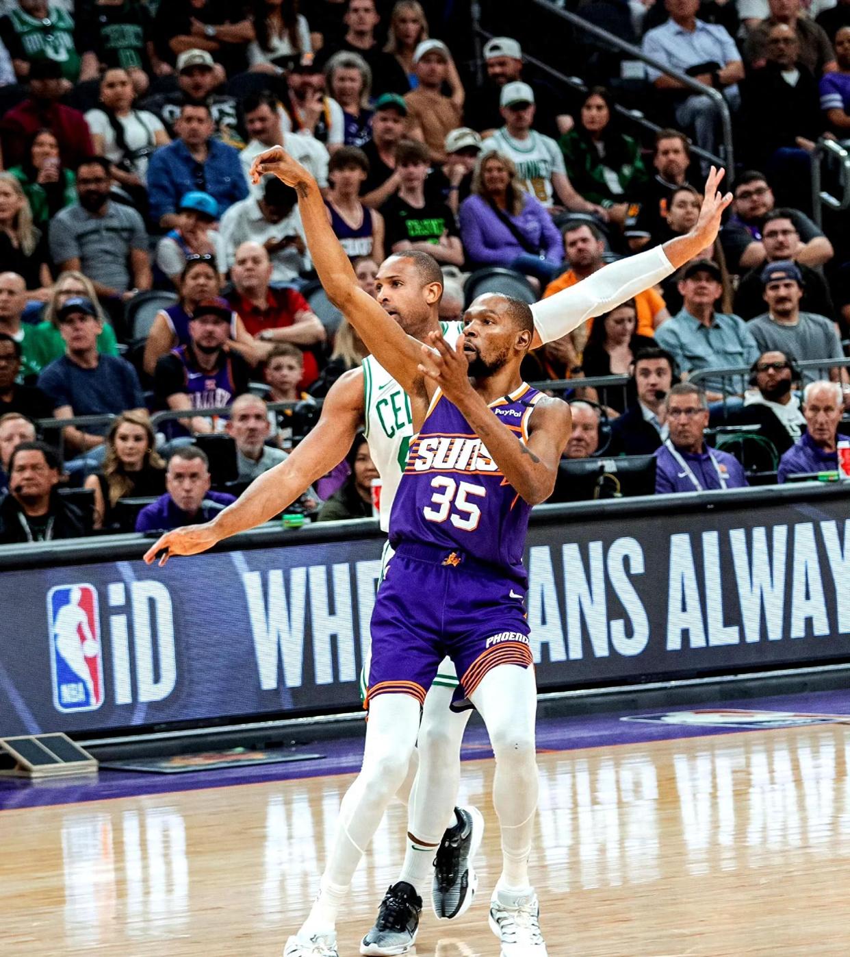 关于凯尔特人横扫掘金，乔治统治全场的信息