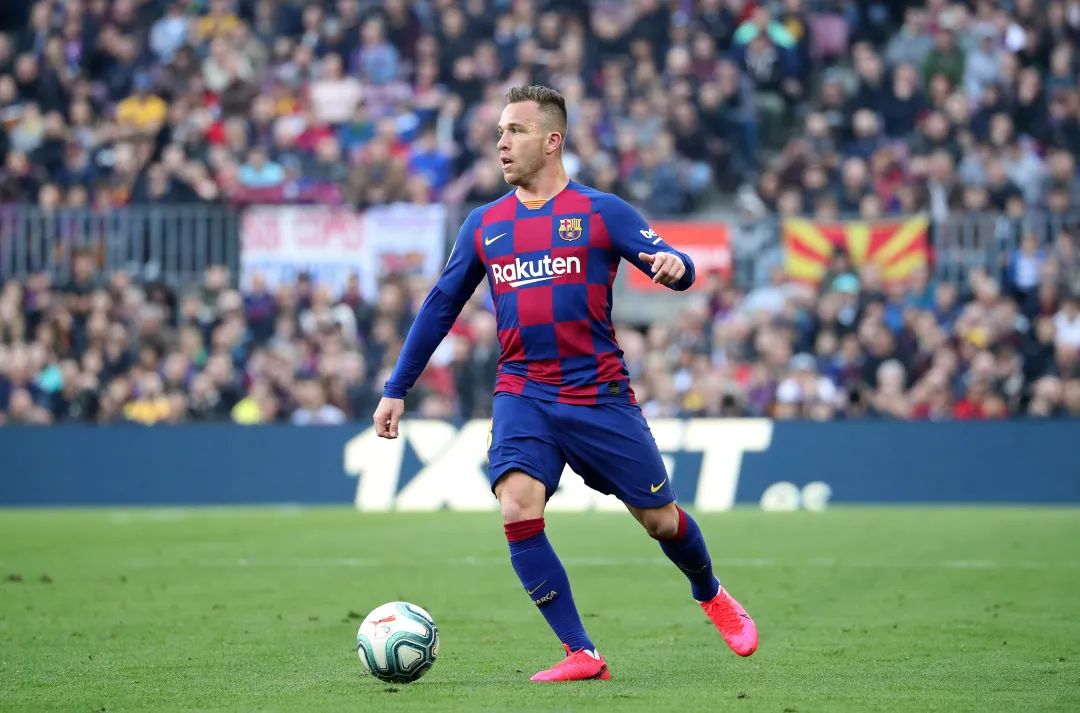 里昂碾压尤文,埃尔林爆发神勇 里昂碾压尤文,埃尔林爆发神勇