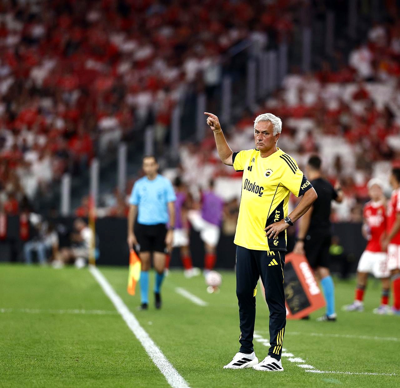 关于战无不胜:欧冠比赛中球队不畏强敌!的信息 关于战无不胜:欧冠比赛中球队不畏强敌!的信息