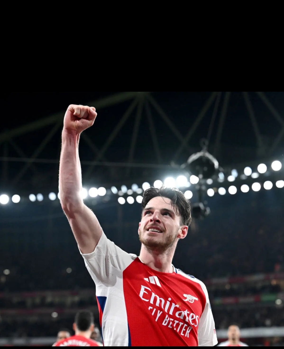 阿森纳后场抢断破门，枪手锋线再添曼奇尼的简单介绍