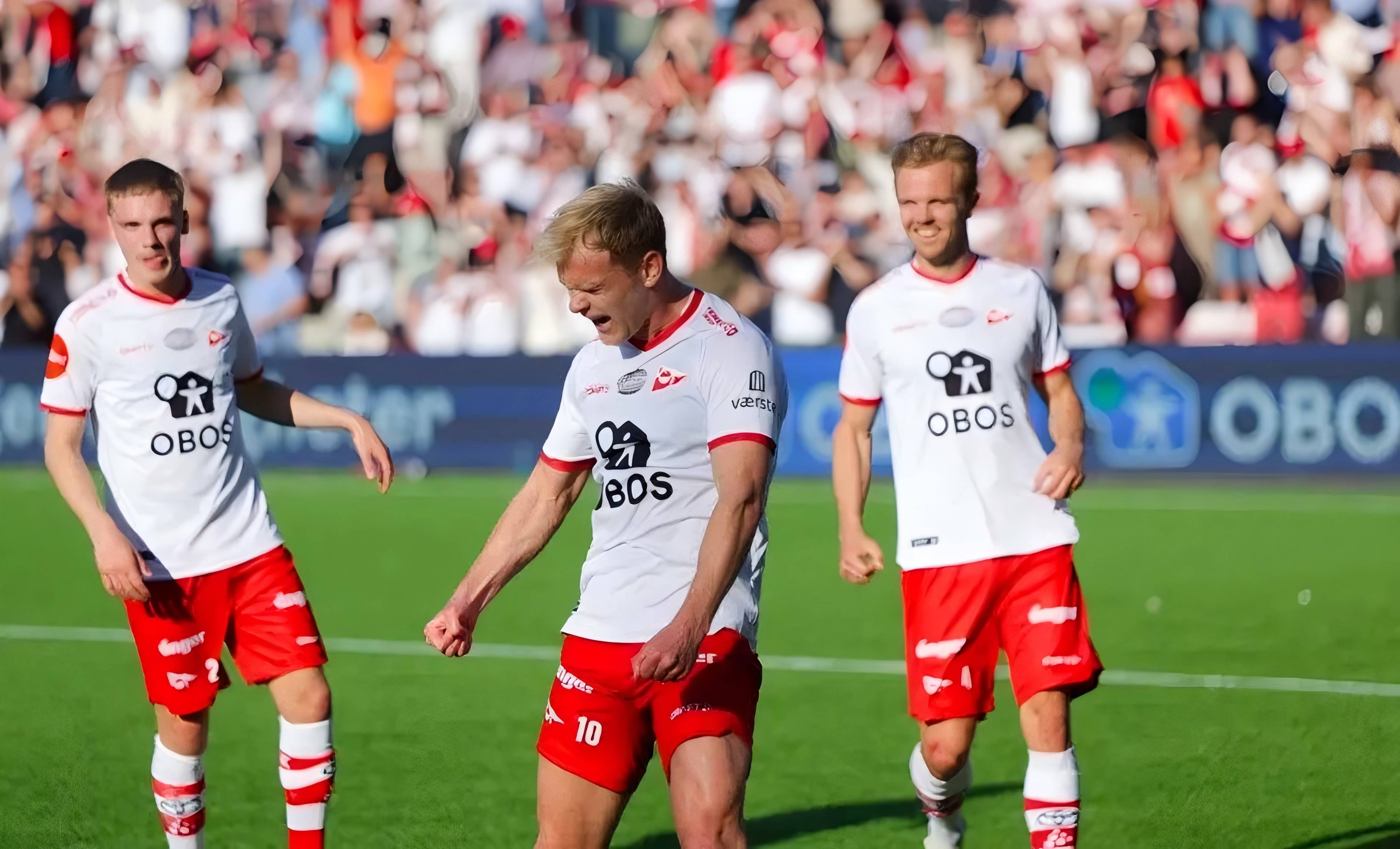 强强对话!欧洲俱乐部联赛精彩对决频频赛场上演的简单介绍 强强对话!欧洲俱乐部联赛精彩对决频频赛场上演的简单介绍