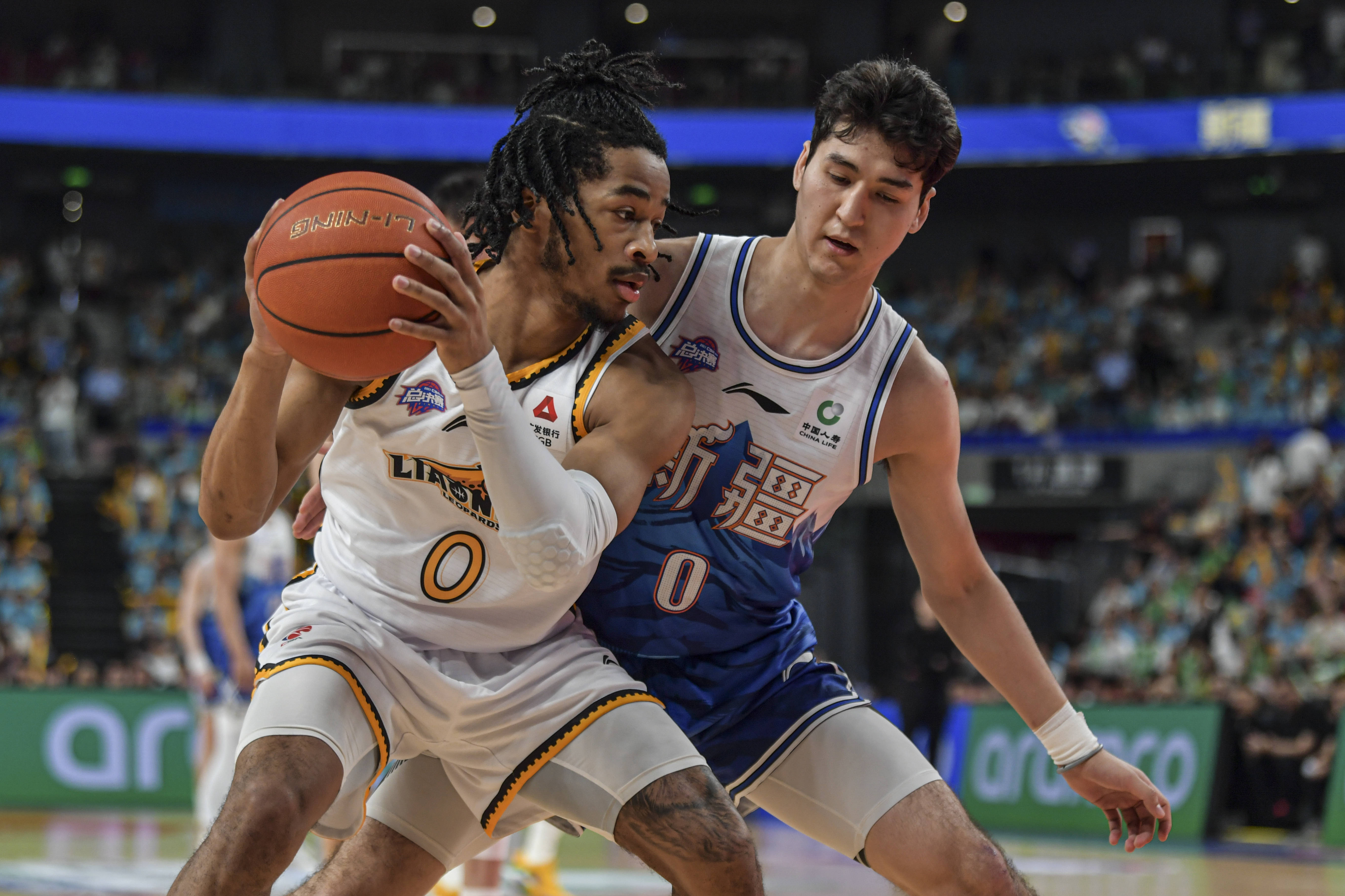 新疆队横扫尼克斯，高诗岩带队取胜的简单介绍