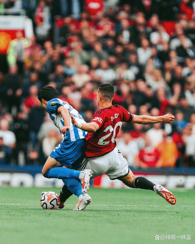 包含莱万特主场输给皇家贝蒂斯，遭遇两连败的词条